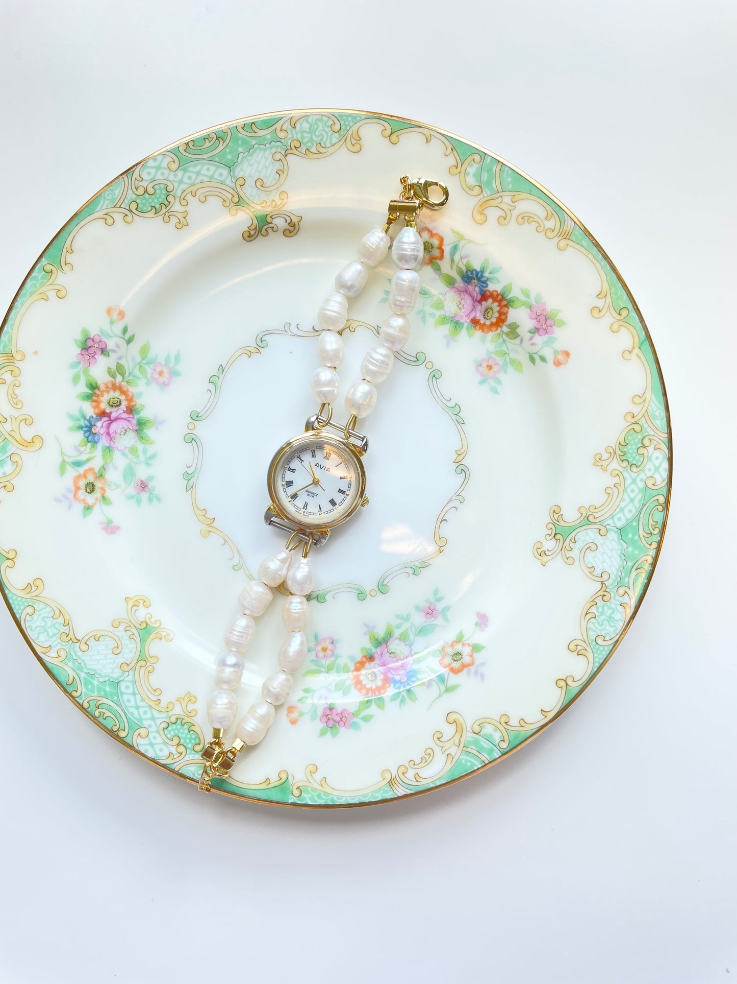 The Freshwater Pearl Watch
