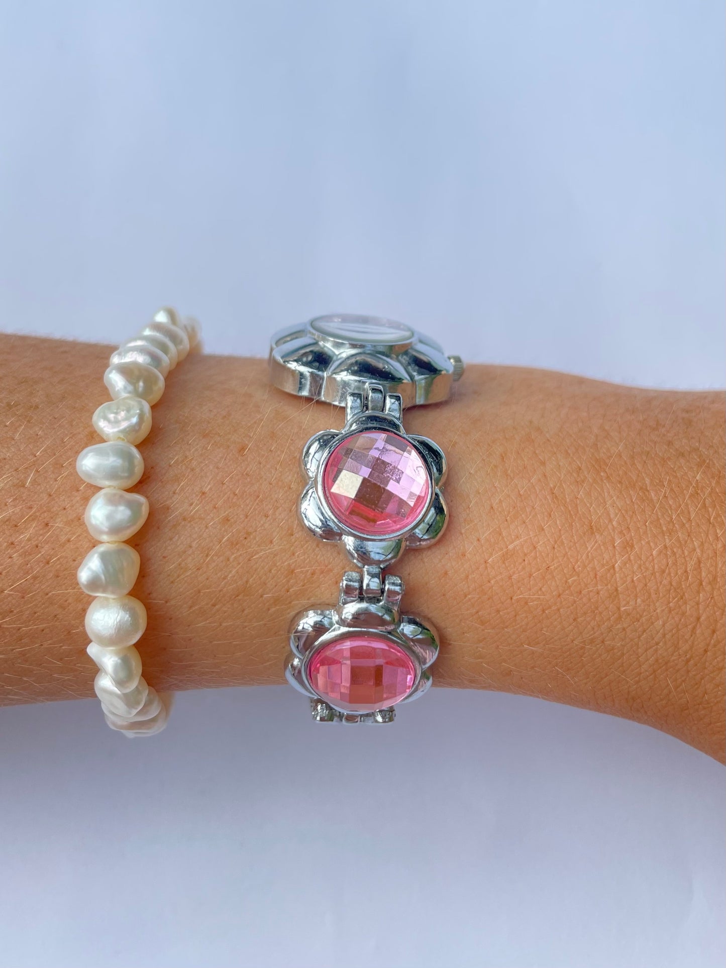 B&J Quartz Daisy Watch