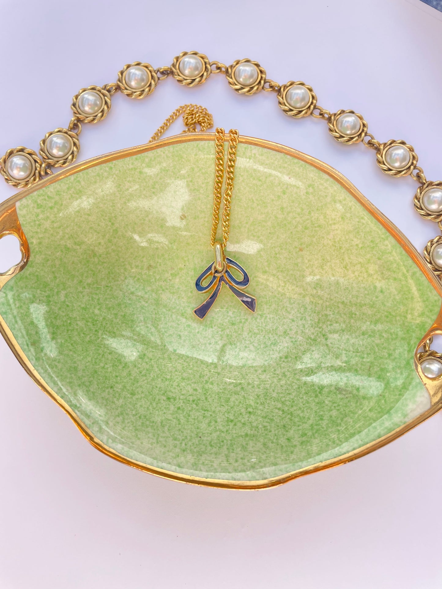 The Mae Bow Necklace