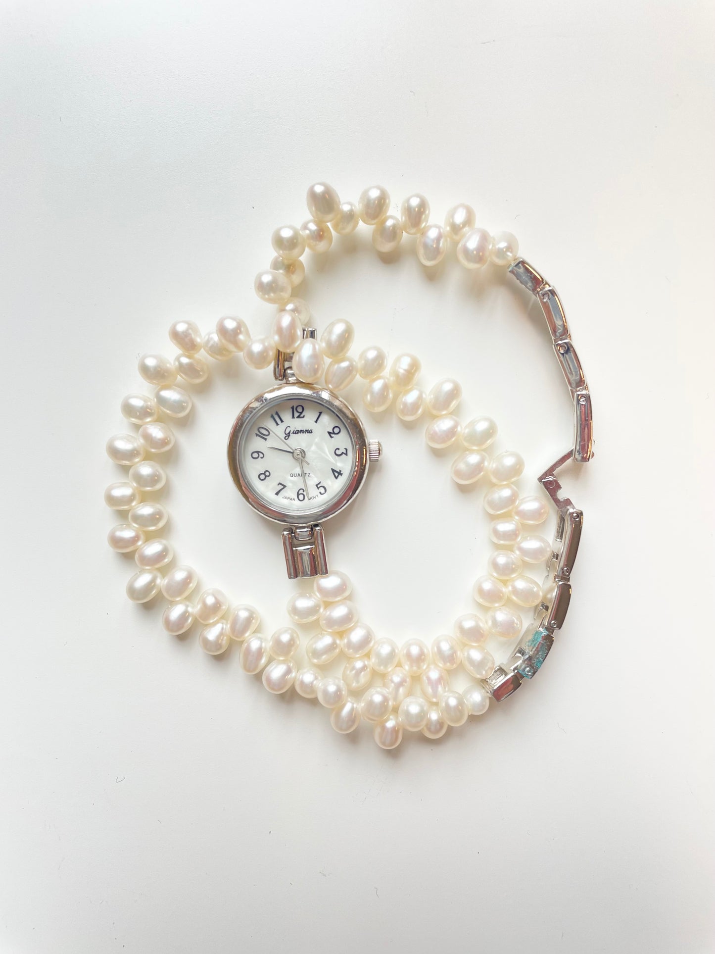 The Pearl Watch