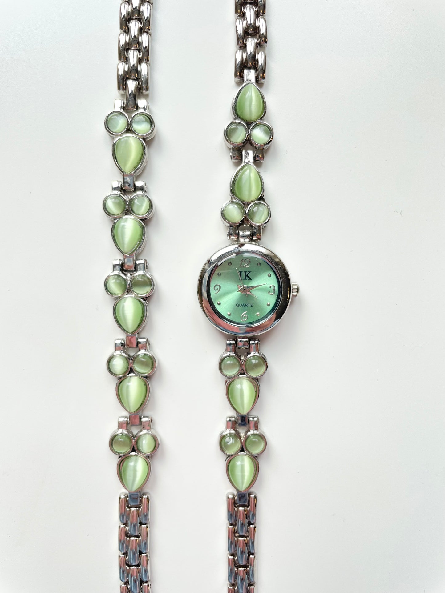 The Apple Watch & Bracelet Set