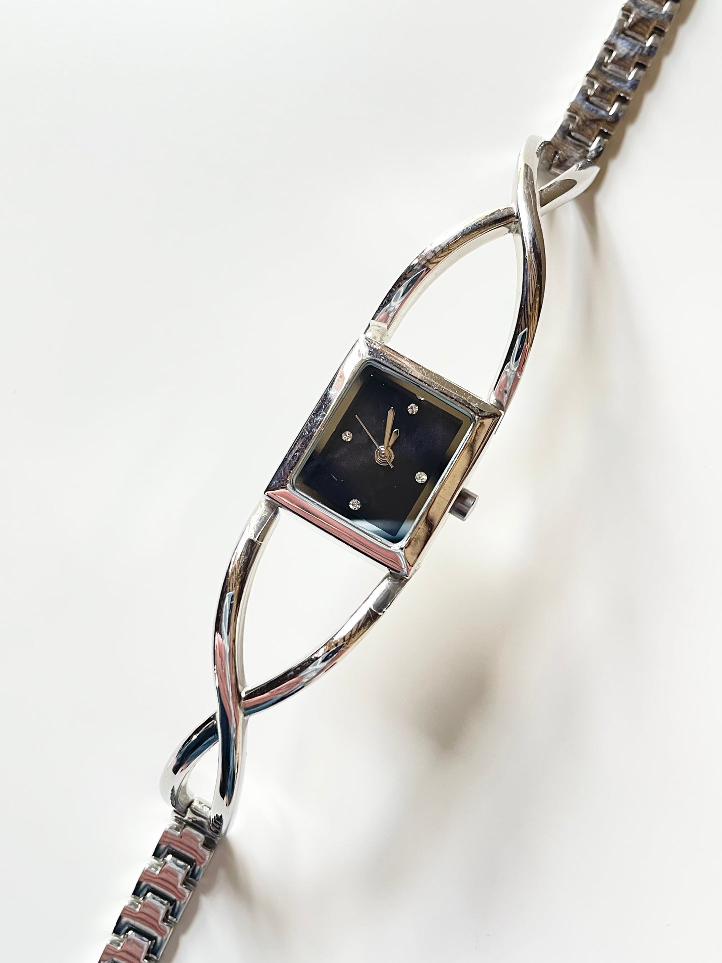 The Hettie Watch