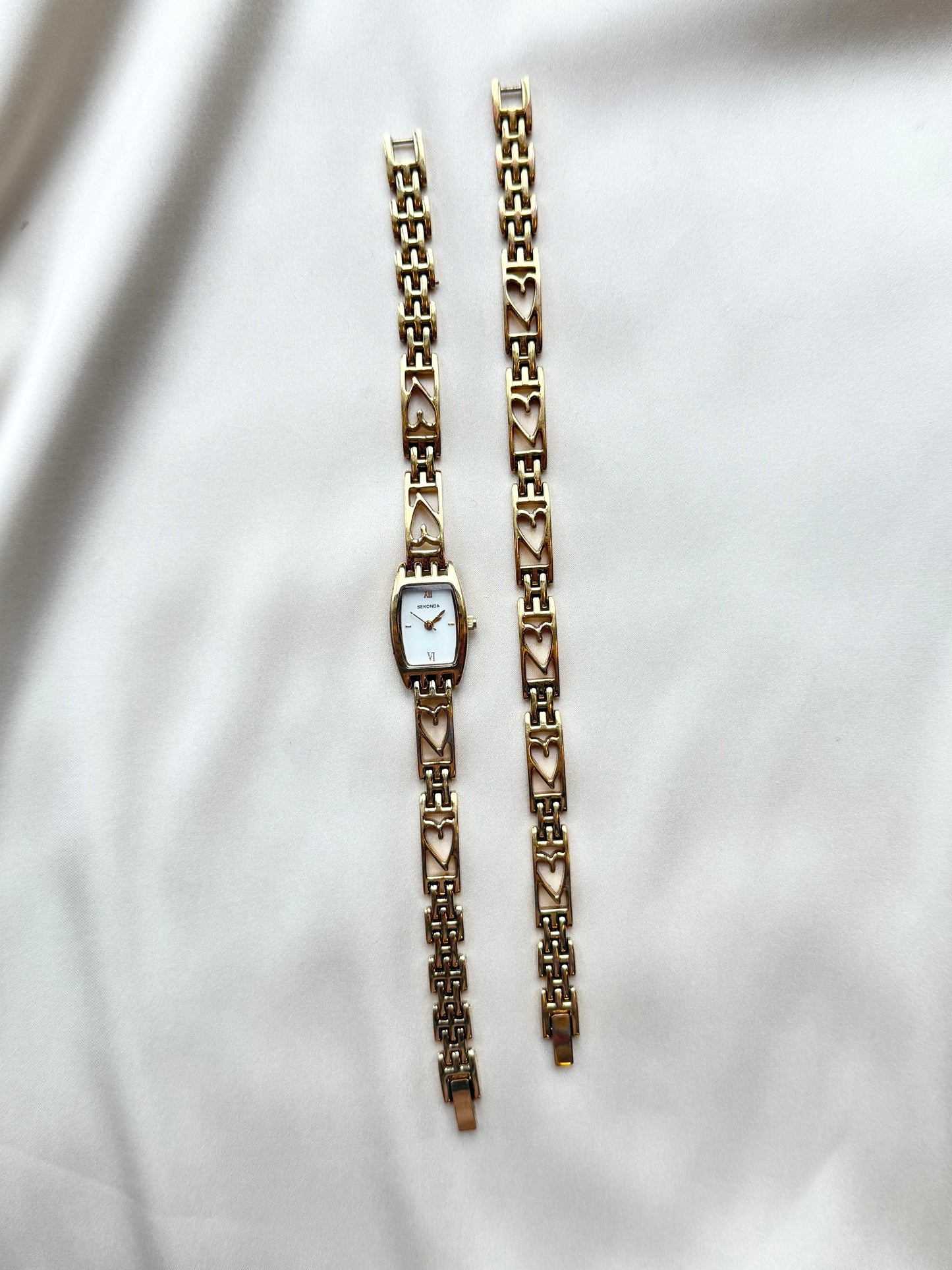 The Lola Heart Watch & Bracelet Set