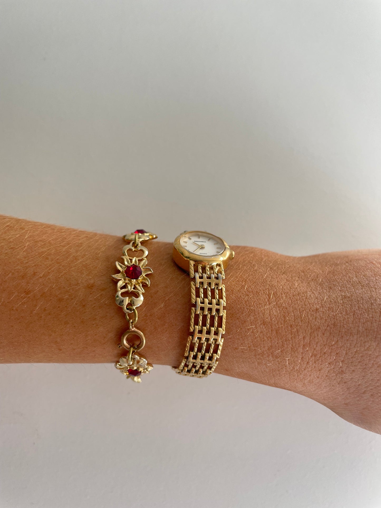 The Aphrodite Watch