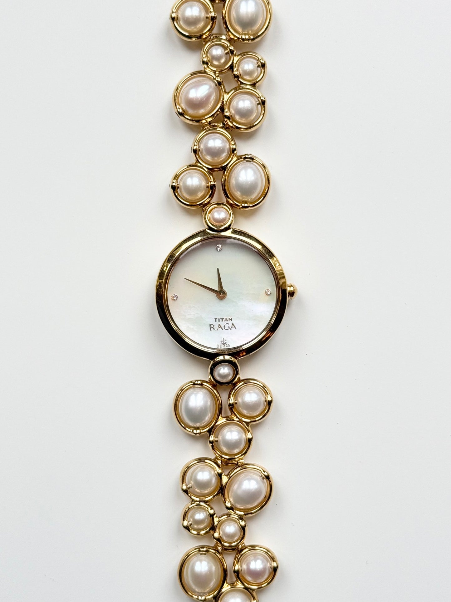 The Titan Pearl Watch