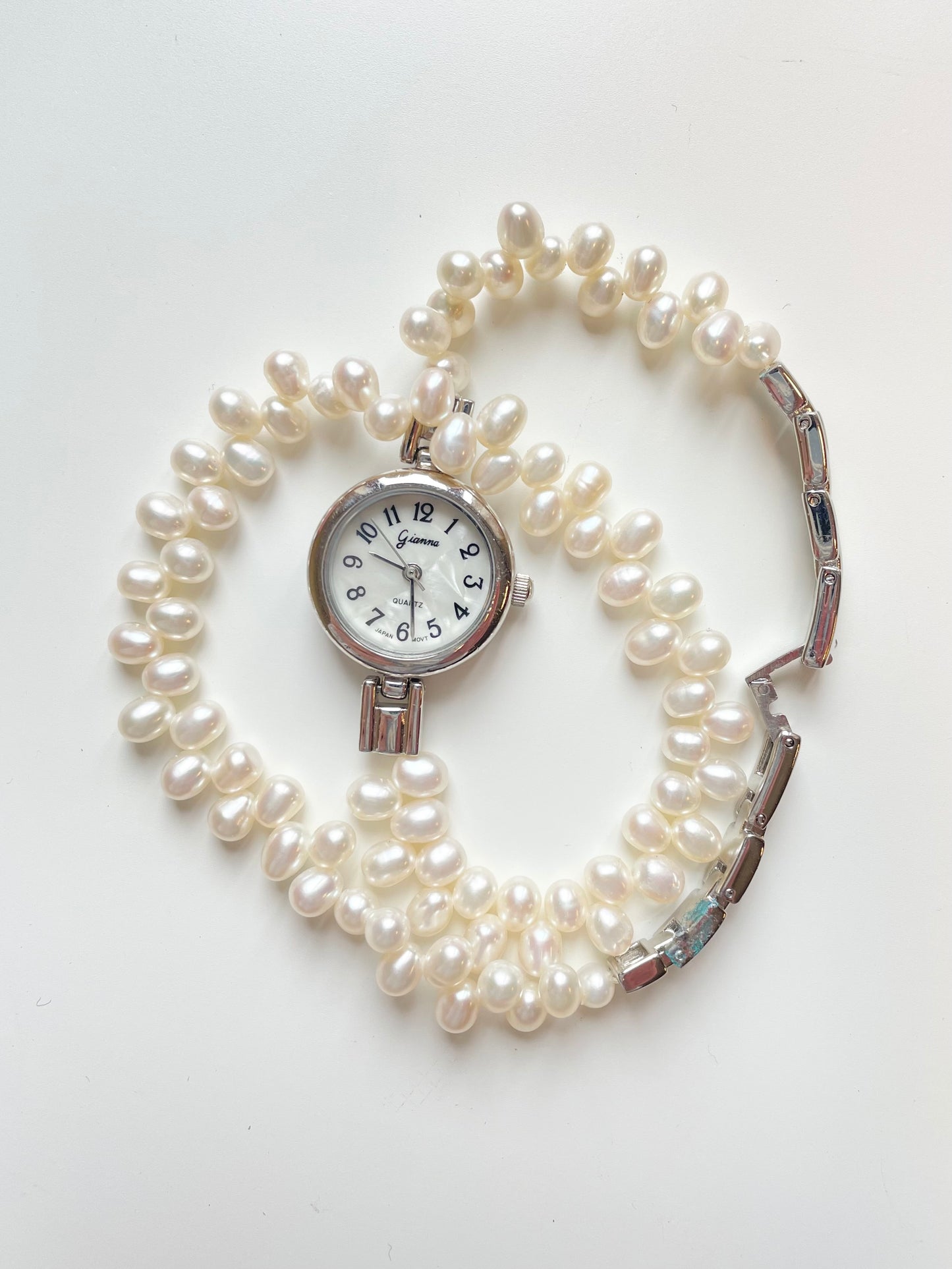 The Pearl Watch