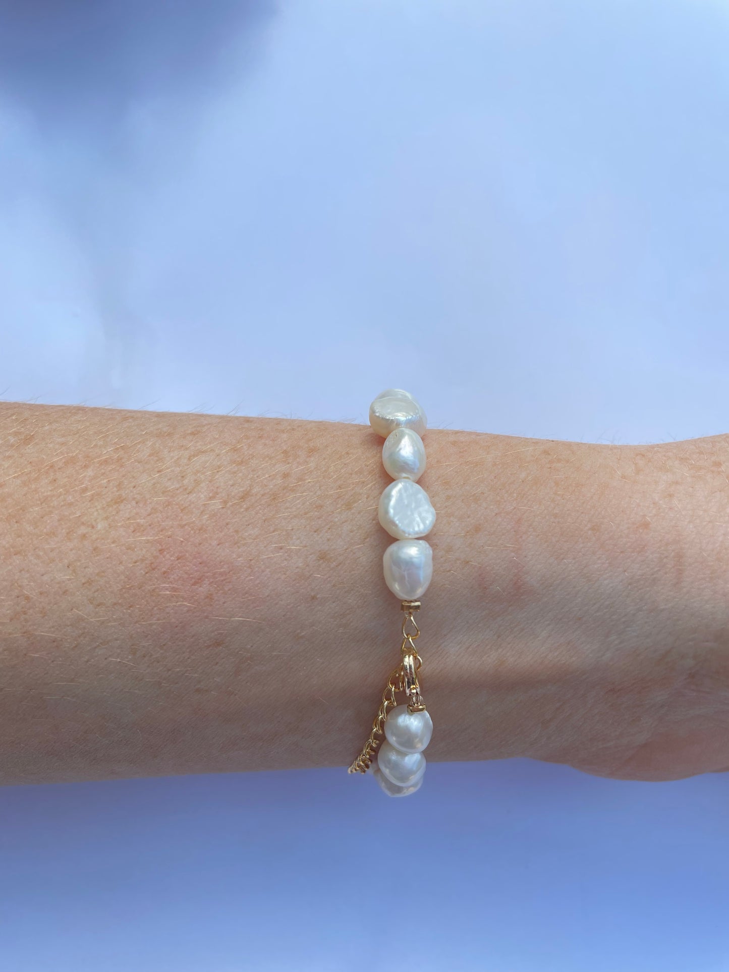 The Freya Pearl Bracelet