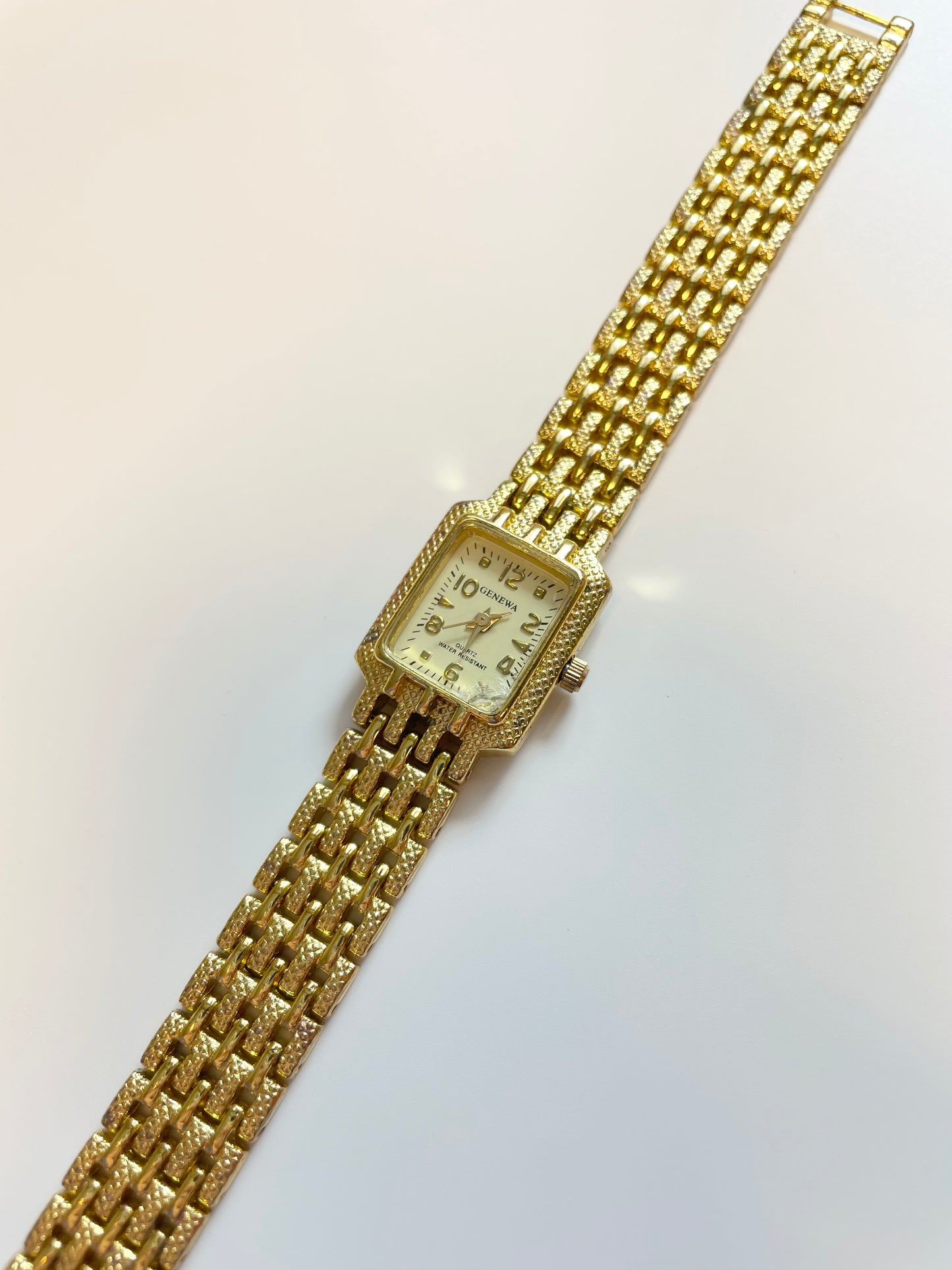 The Lila Watch
