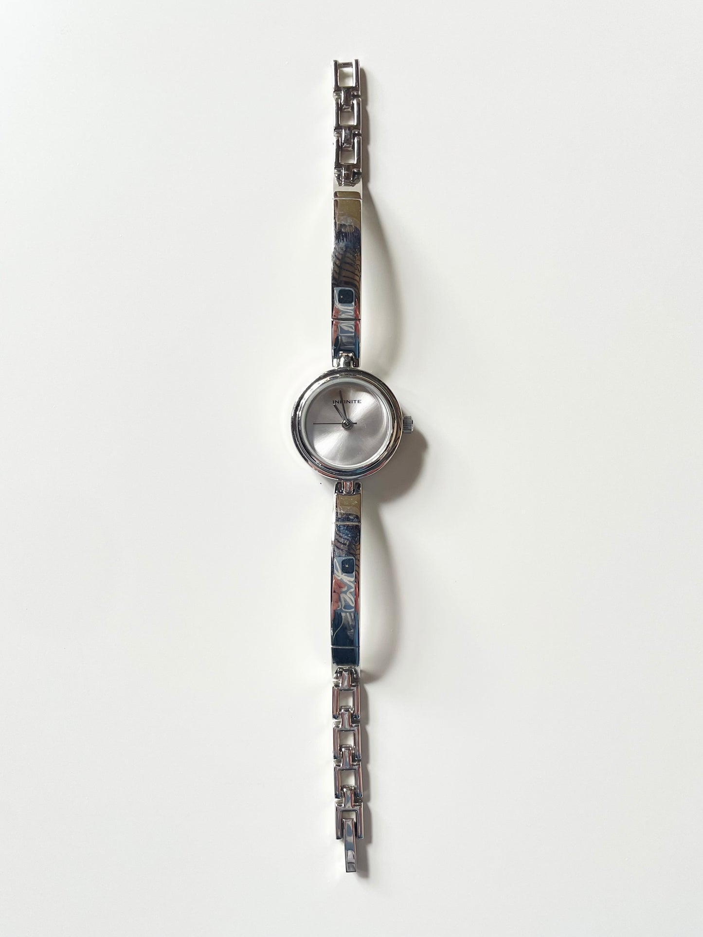 The Iris Watch