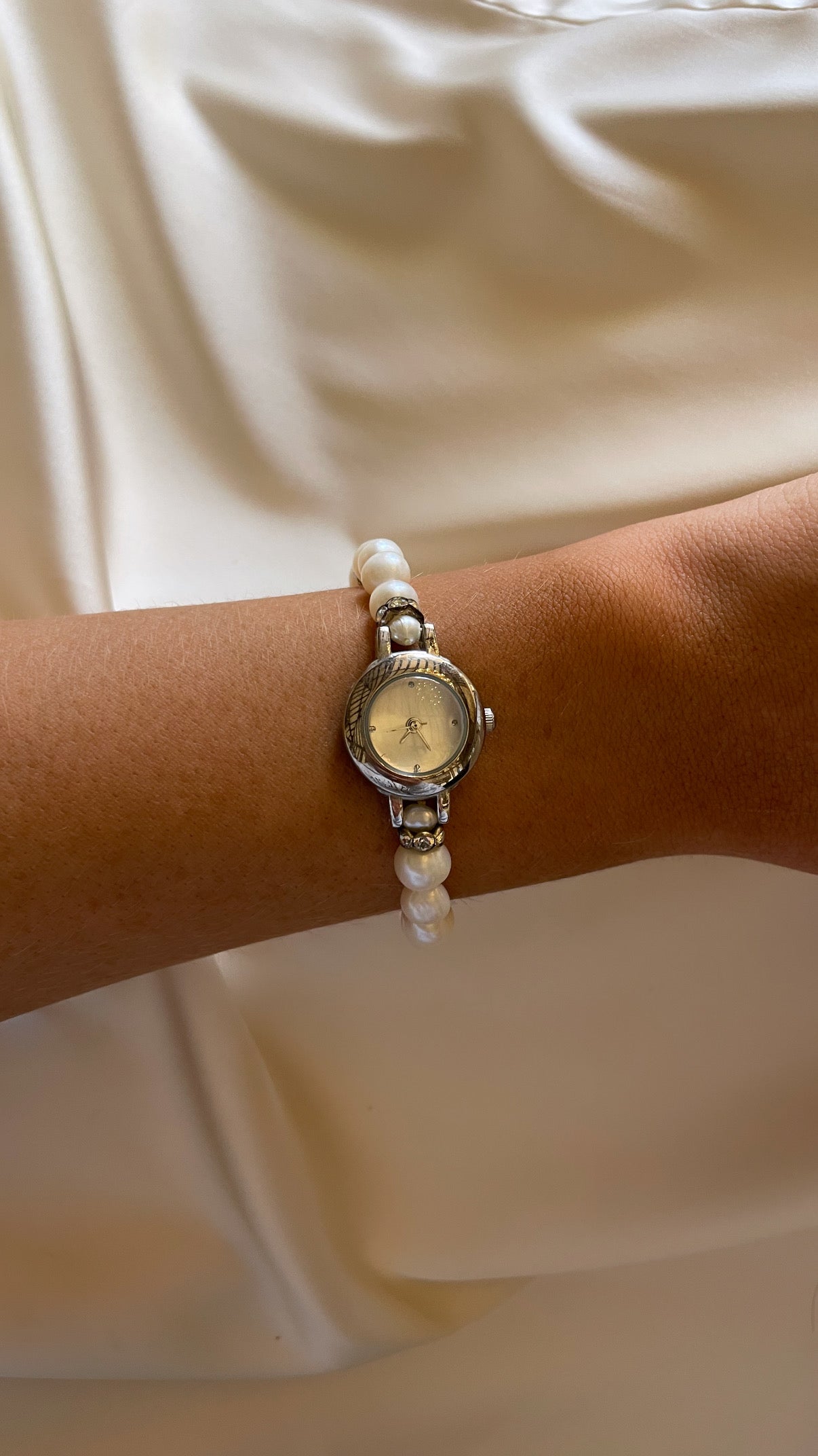 The Pearl Watch