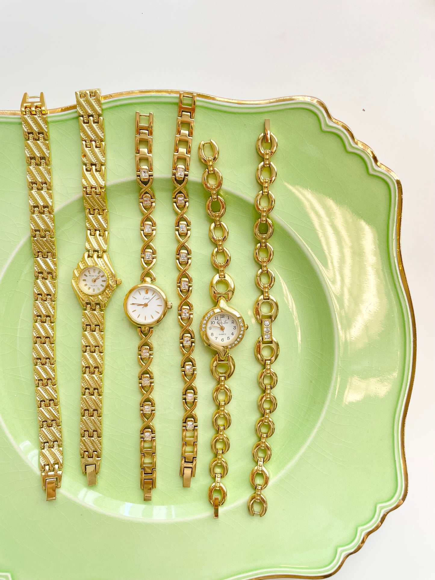 The Orelia Watch & Bracelet Set