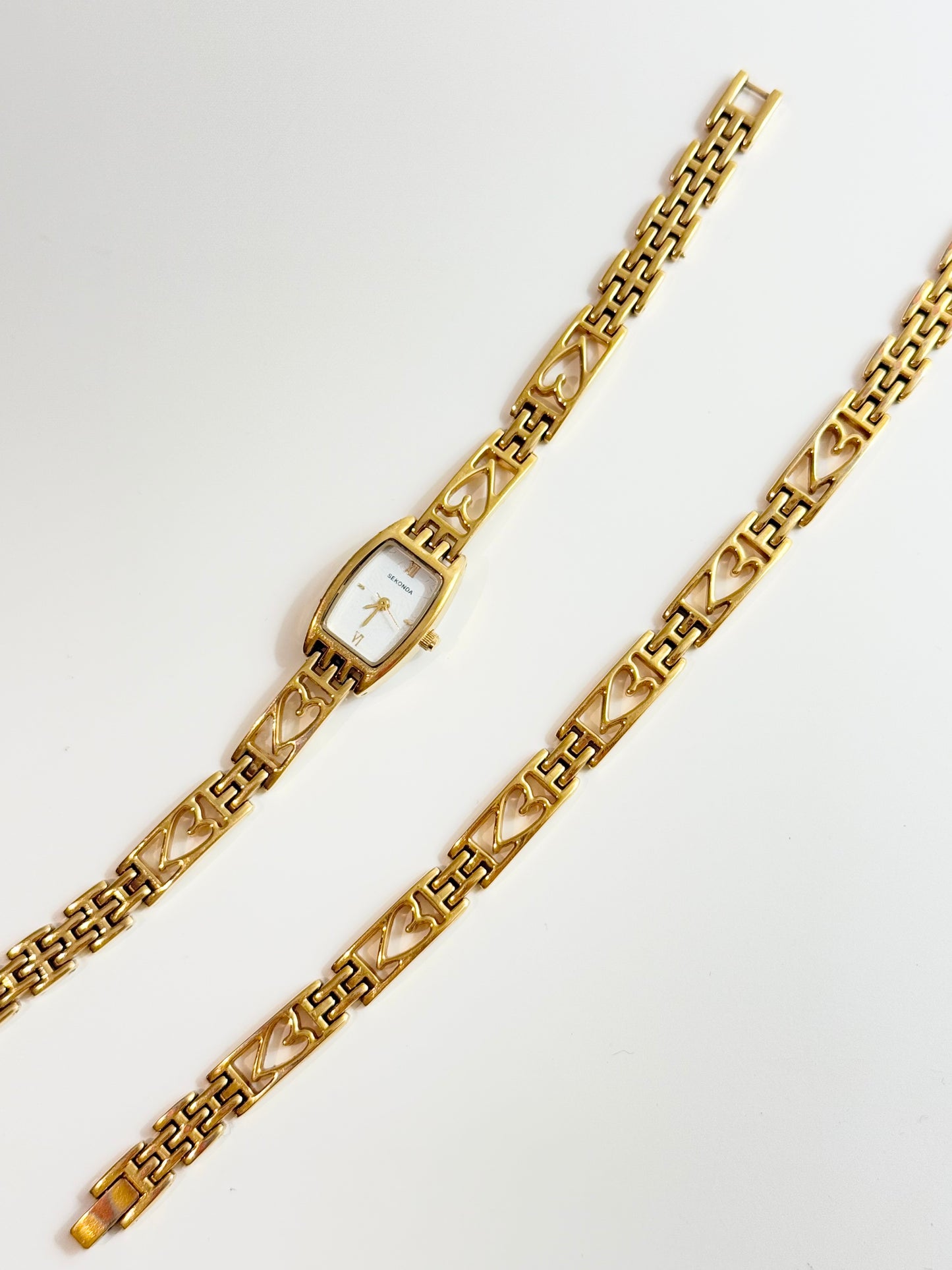 The Lola Heart Watch & Bracelet Set