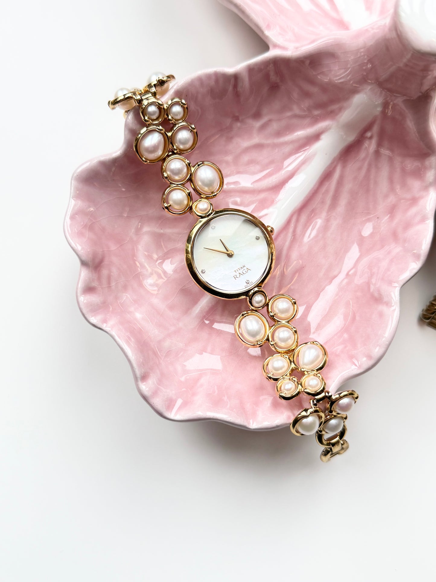 The Titan Pearl Watch