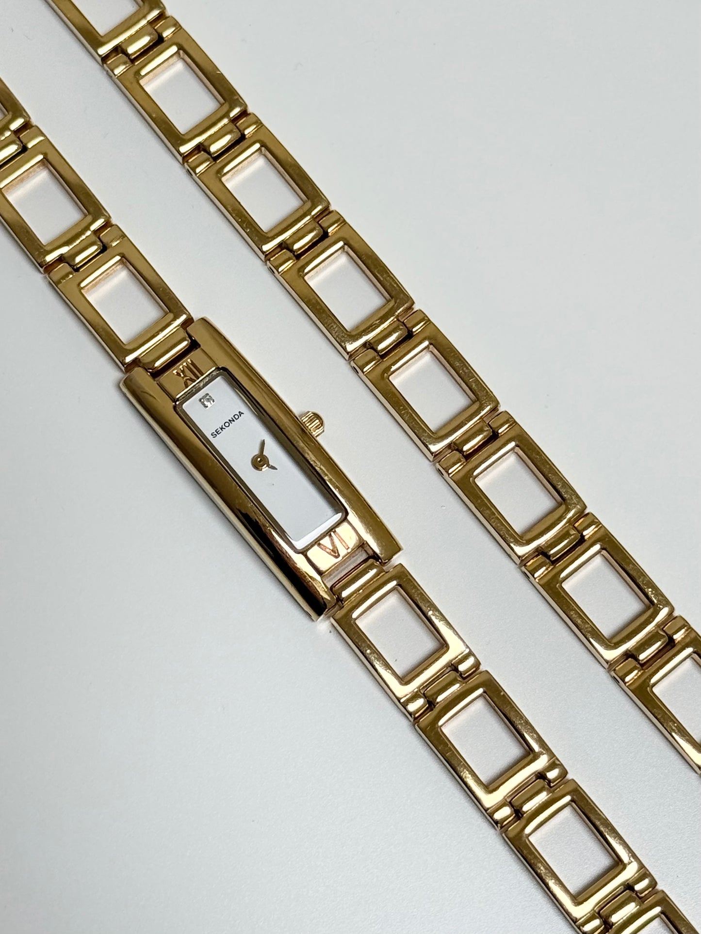 The Scarlett Watch & Bracelet Set