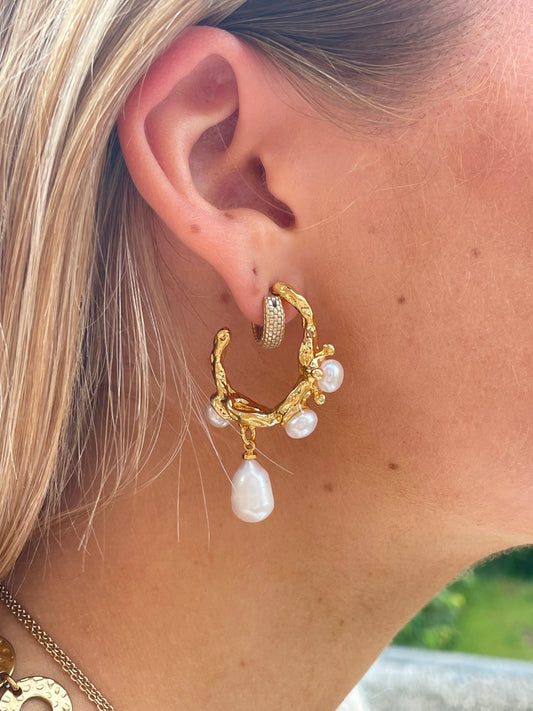 The Clementine Pearl Earrings