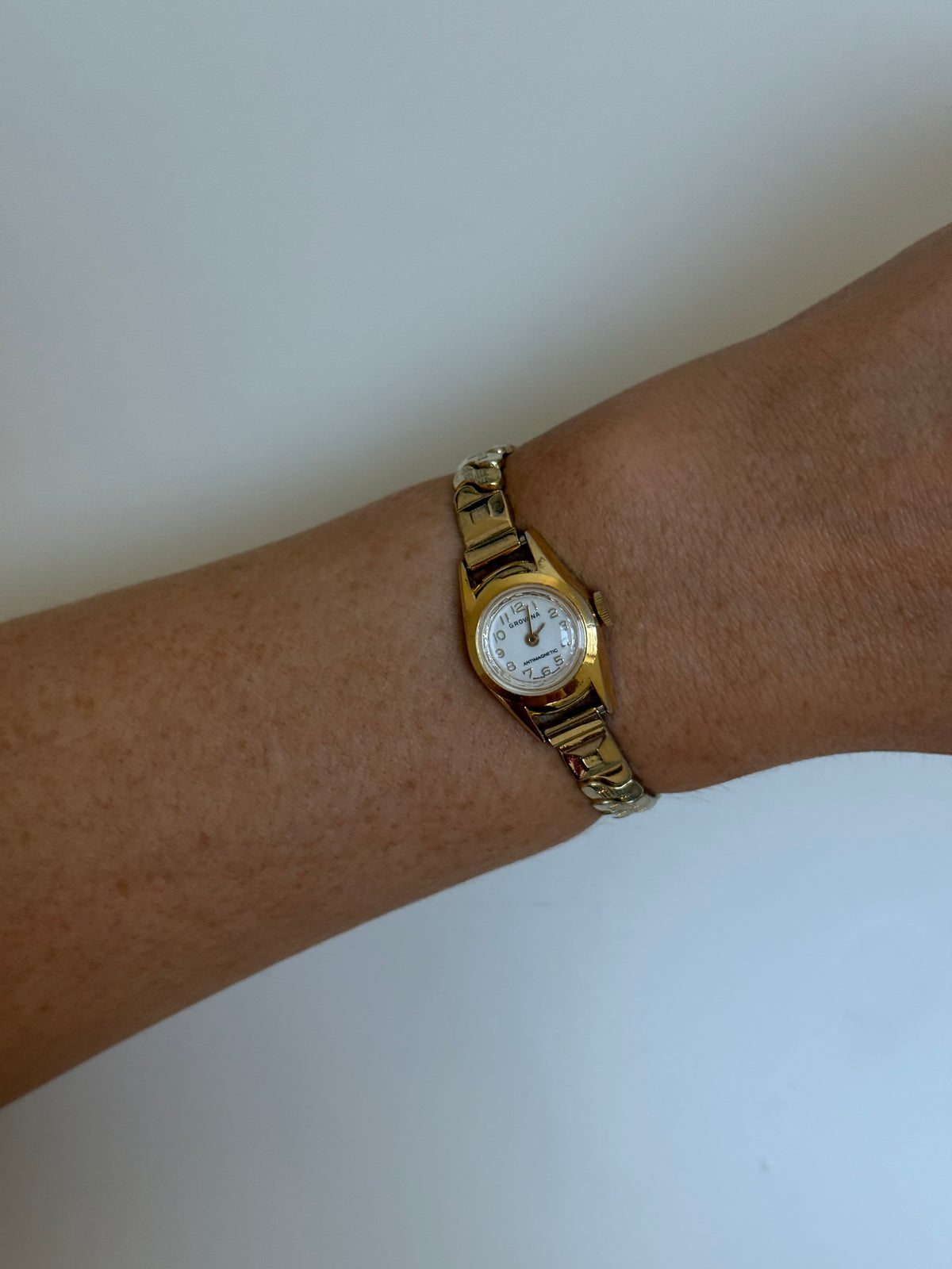 The Grovana Watch