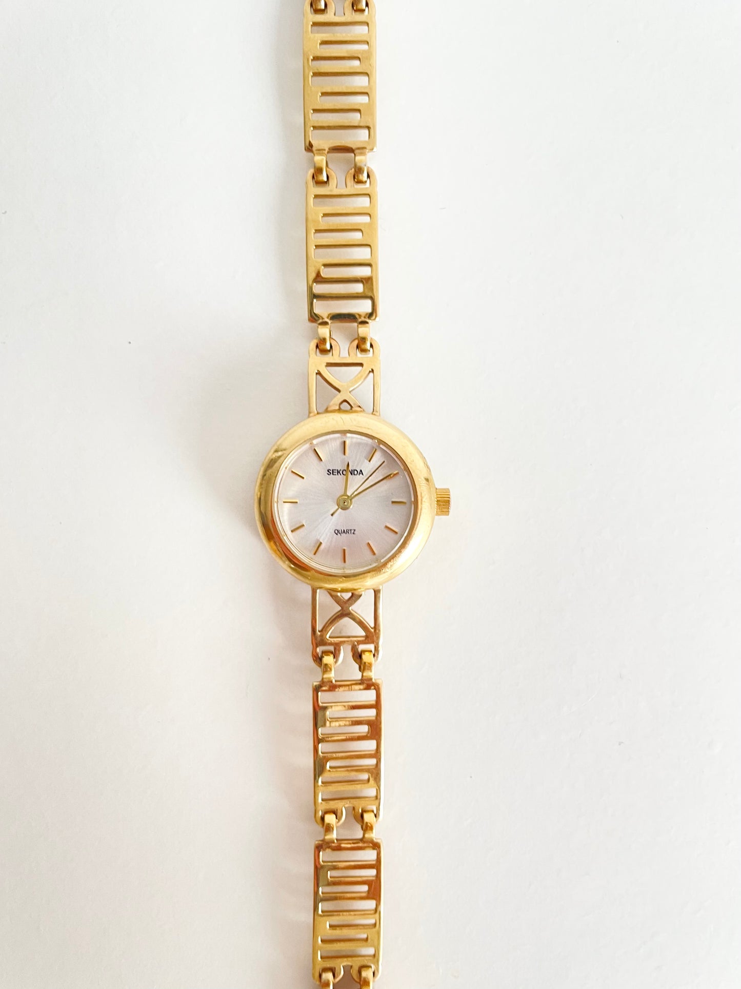 The Aida Watch
