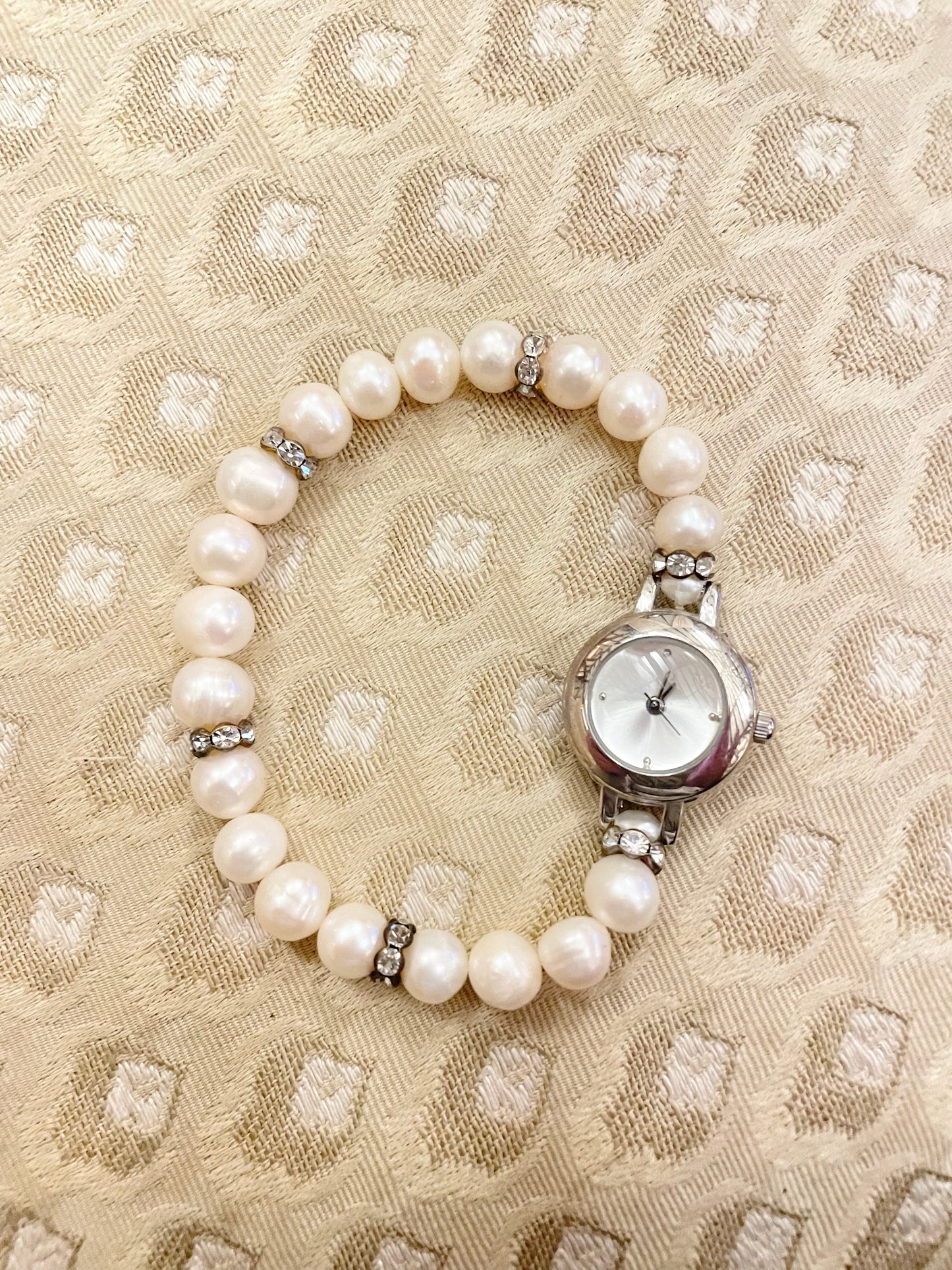 The Pearl Watch