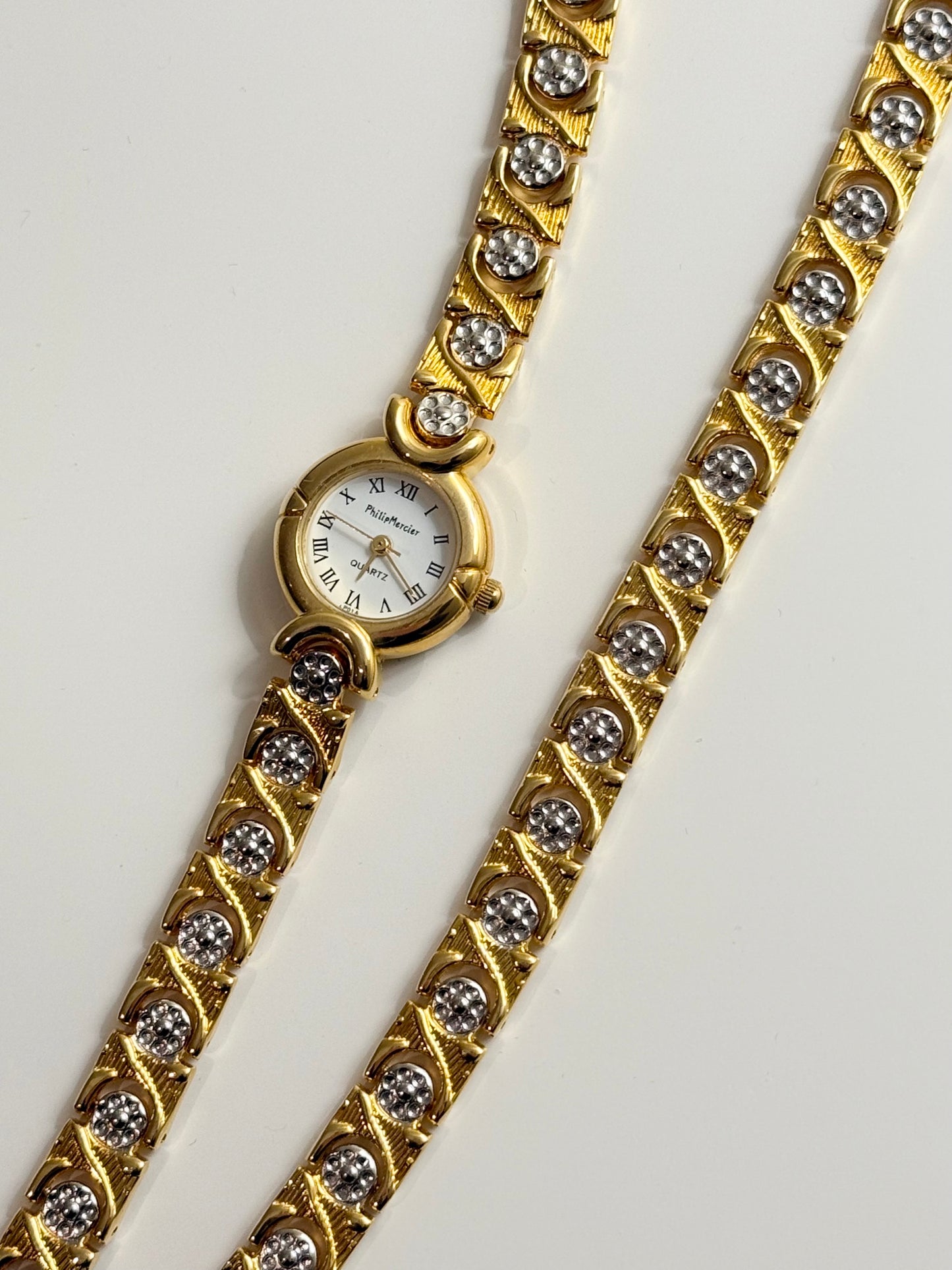 The Cudy Watch & Bracelet Set